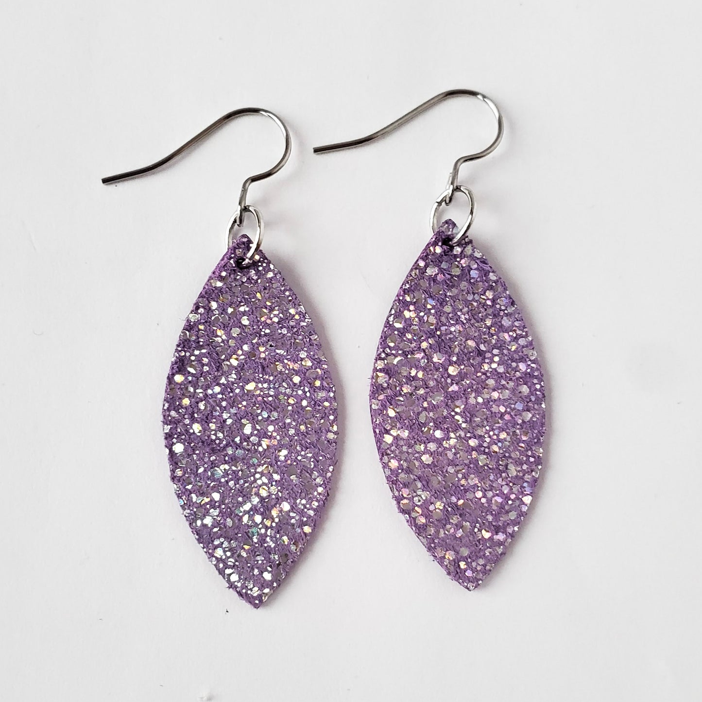 Leather Earrings/Medium Petal -Solids