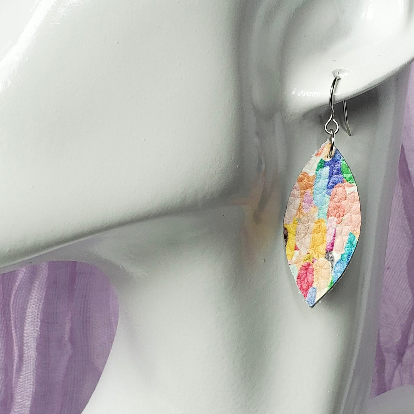 Leather Earrings/Medium Petal -Solids